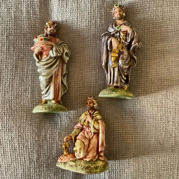 Vintage Atlantic Mold Nativity Manger Scene, 21-Piece, 1970 Ceramic Set